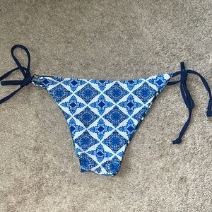 Reversible cupshe bikini bottoms